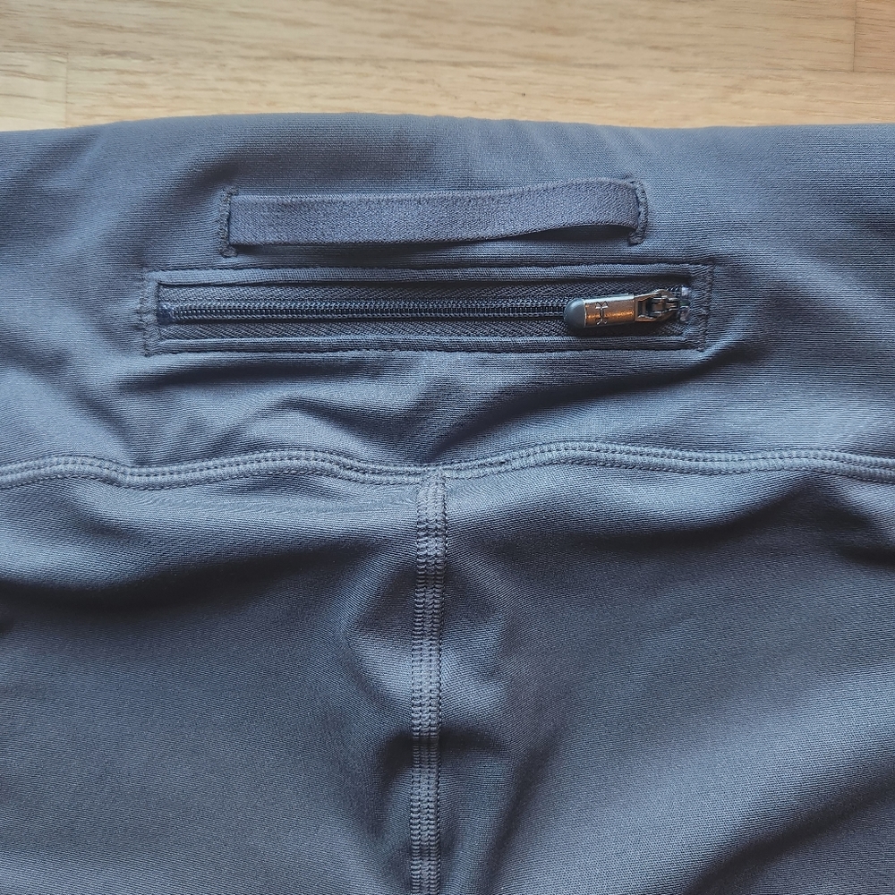 NWT Under Armour Capri - Picture 6 of 15